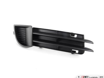 AUDİ - ÖN TAMPON PANJURU SİSSİZ SAĞ A3 2004- - 8P4807682A