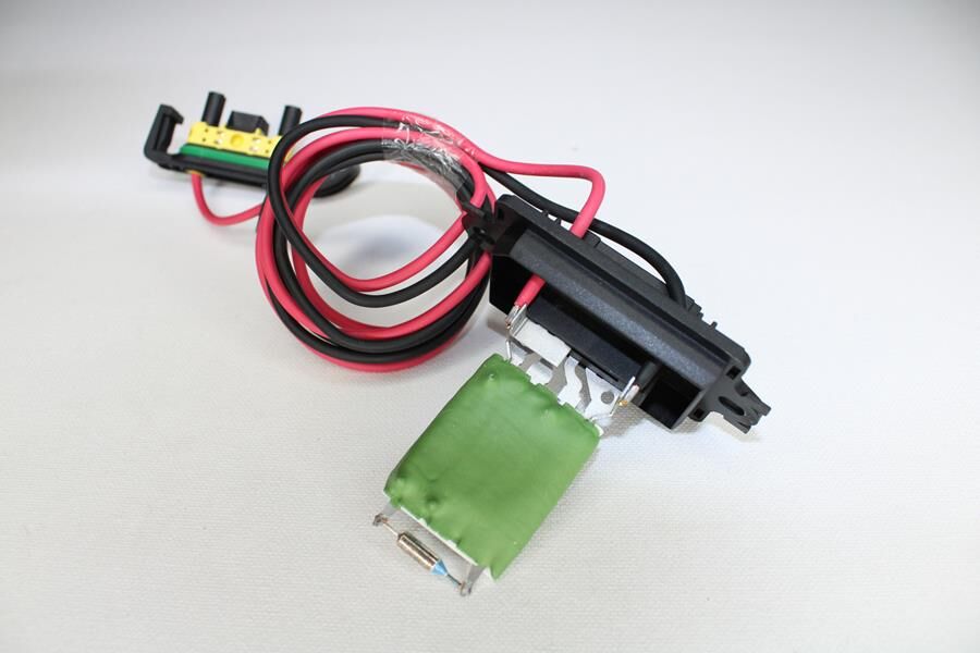 KALORİFER REZİSTANSI CLIO III 1.2-1.4-1.6-2.0-1.5 DCİ 05 > MODUS 1.2-1.4-1.6-1.5 DCİ 04 > 7701209803