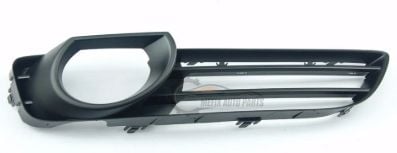 AUDİ - ÖN TAMPON IZGARASI SAĞ Q7 2015- - 4M0807682T 4W3