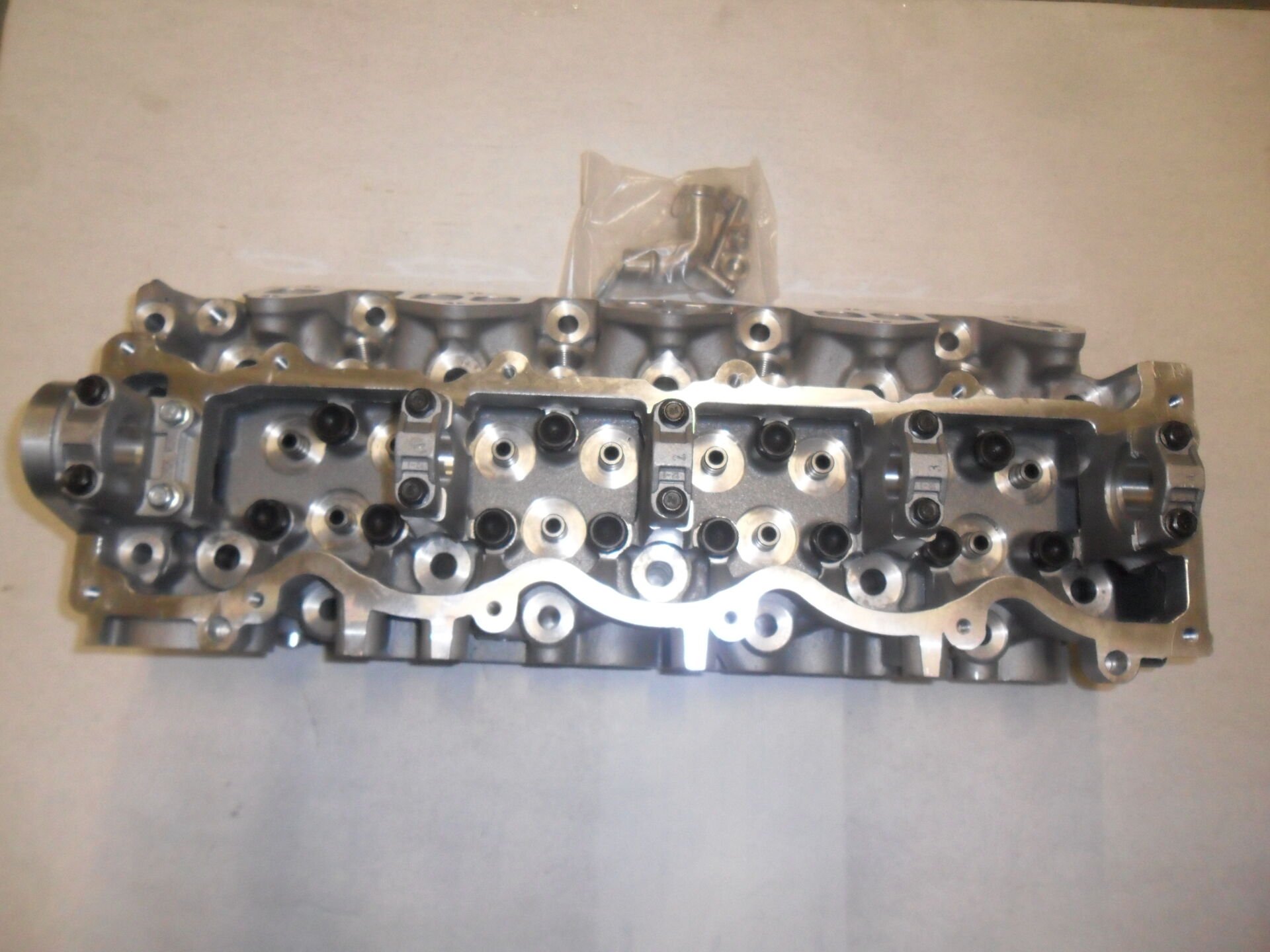 SİLİNDİR KAPAĞI (TURBO) RANGER 2.5D 12V 98> B2500 - OEM