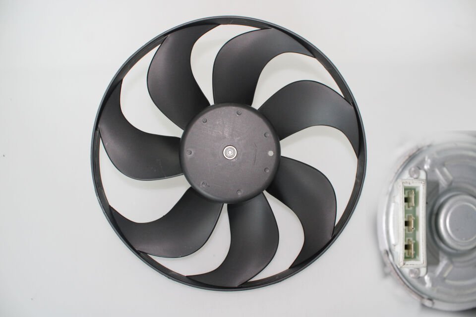 FAN MOTORU POLO CORDOBA FABİA AEE ALM AFH AHW AMF 1.6 1.4 16V 1.4 TDİ 04>01 345MM (REZİSTANSLI)