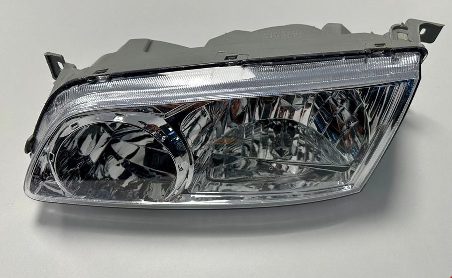 HYUNDAİ - ÖN FAR MANUEL SOL STAREX 2005- - 92101-4A500