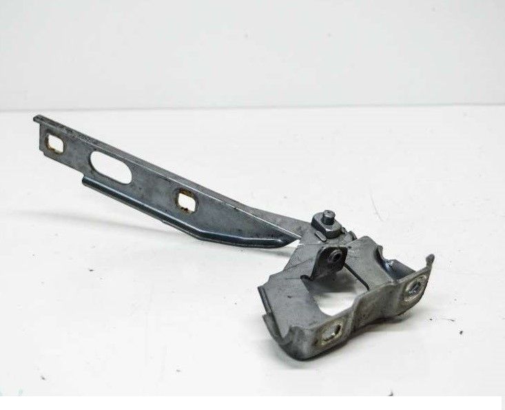AUDİ - MOTOR KAPUT MENTEŞESİ SOL A4 2009- - 8K0823301