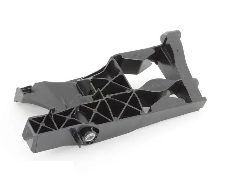 AUDİ - FAR BRAKETİ SAĞ A6 2013- - 4G0805608