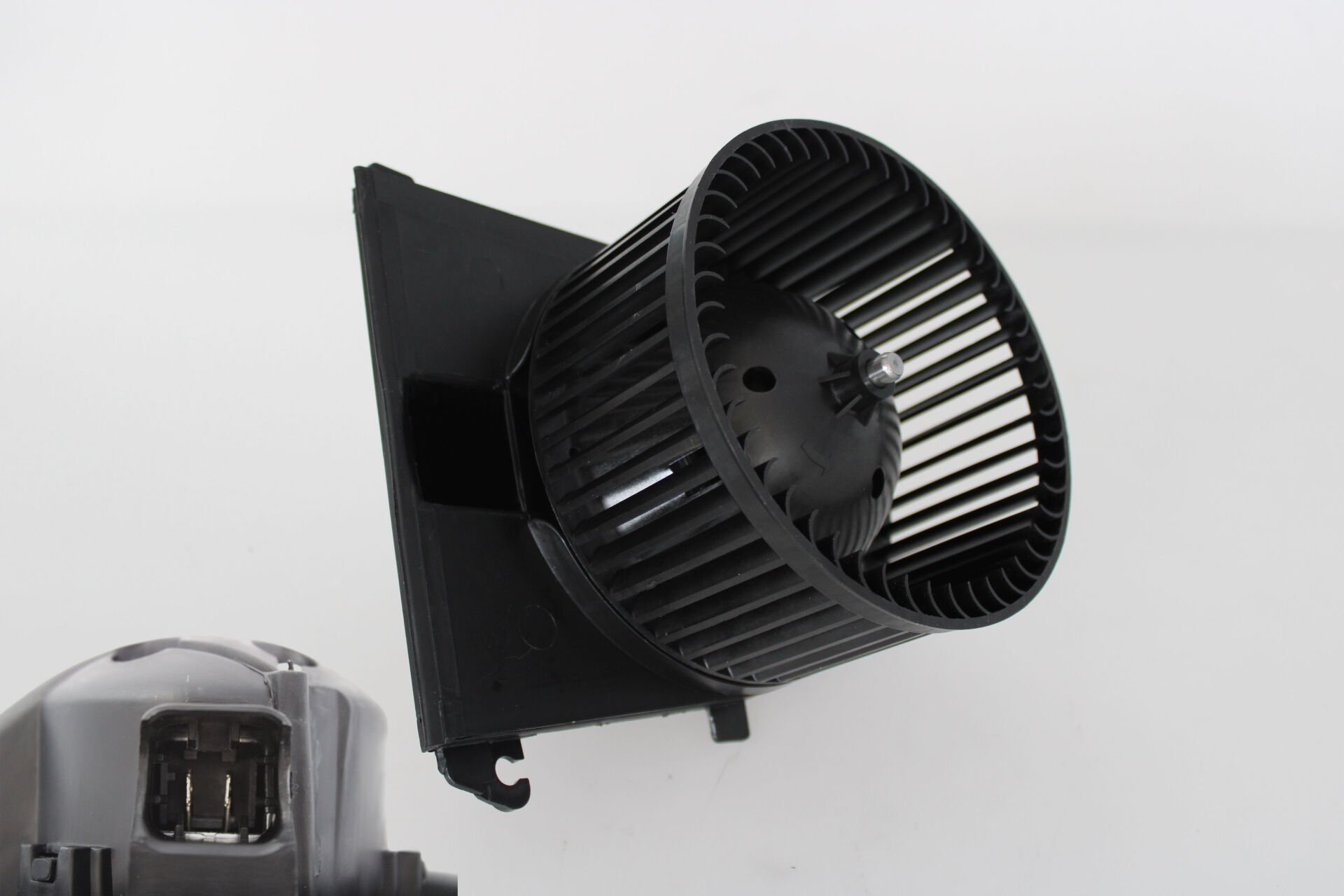 KALORİFER MOTORU PASSAT 97>05 A4 95>01 145x71,2MM