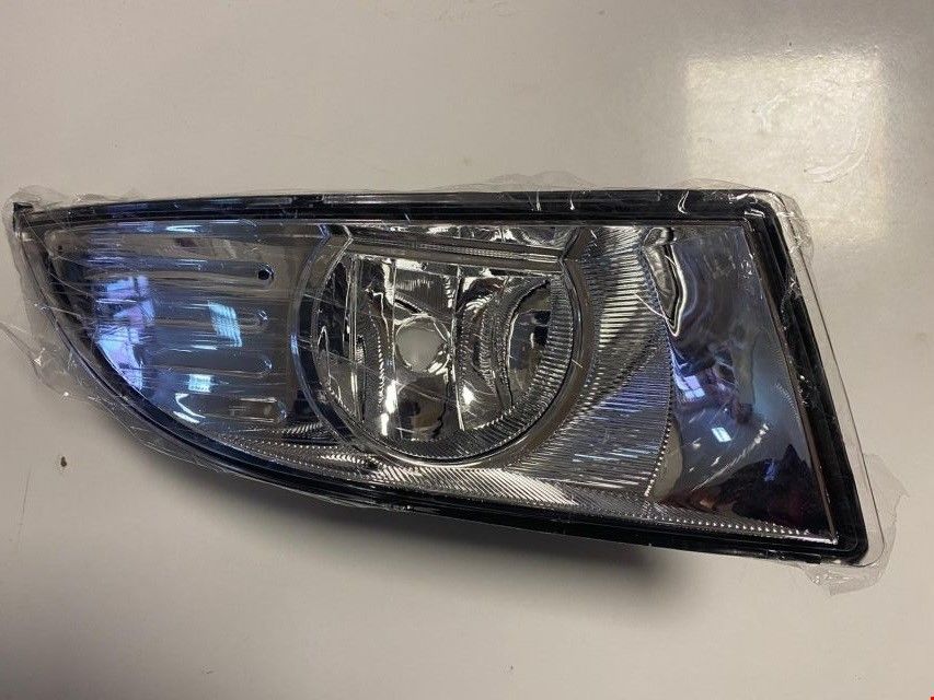 SKODA - SİS FARI SAĞ FABİA 2011- - 5J0941702