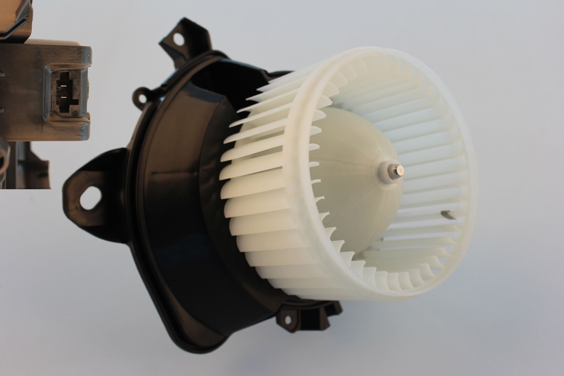 KALORİFER MOTORU CORSA D 06> ADAM 13> LINEA 07> PUNTO EVO 09> PUNTO III 12> GRANDE PUNTO 08> PEUGEOT BIPPER 08> CITREON NEMO