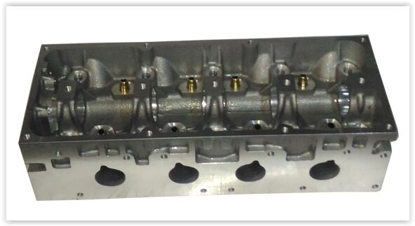 SİLİNDİR KAPAĞI CLIO SYMBOL-LOGAN 1.4 8V K7M-K7J DİK KANAL / PLASTİK MANİFOLD ARAÇLAR İÇİN  7701475893-6001547298-7701472681