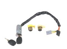 KONTAK 2 ÖN KAPI ŞİFRE KANGOO 98-07  8200176685