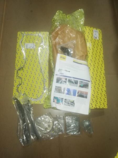 EKSANTRİK ZİNCİR SETİ YAĞ POMPALI ÜST KAPAK CONTASI DAHIL DELİKLİ ZİNCİR ALBEA-DOBLO-EGEA-PUNTO- 500-LİNEA-FİORİNO 1.3 JTD 1.3D MTJ