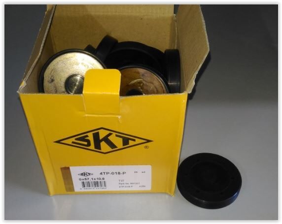 EKSANTRİK KAPAK KEÇESİ ÖN TOFAŞ M131 30x52x7 SİLİKONLU  40000470-40004330