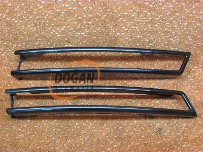 VOLKSWAGEN - ÖN TAMPON SİNYAL ÇERÇEVESİ  ''SAĞ'' PASSAT 2006- - 3C0807718C