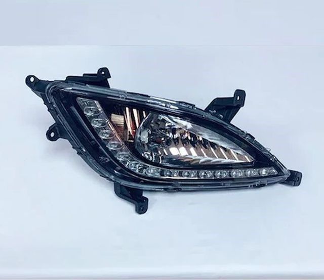 HYUNDAİ - SİS FARI SAĞ ( LEDLİ )  İ20 2012- - 92202-1J510