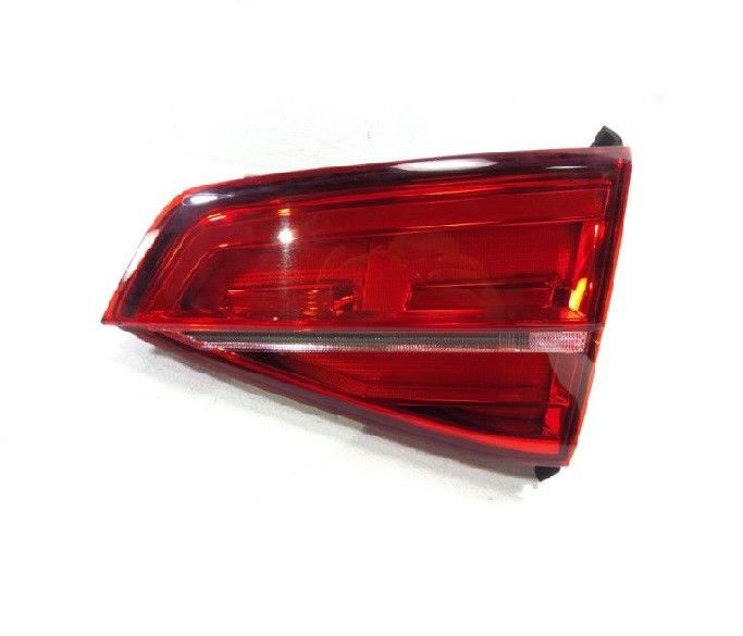 VOLKSWAGEN - STOP LAMBASI İÇ SAĞ (LEDLİ) JETTA 2015- - 5C6945308F